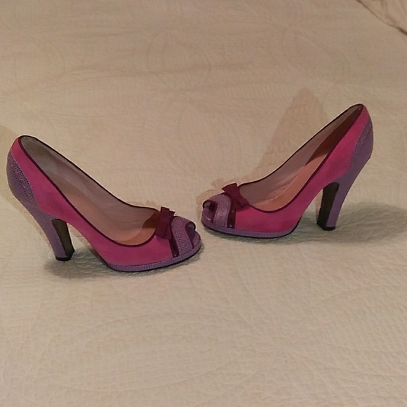 Pumps - Picture 3 of 4